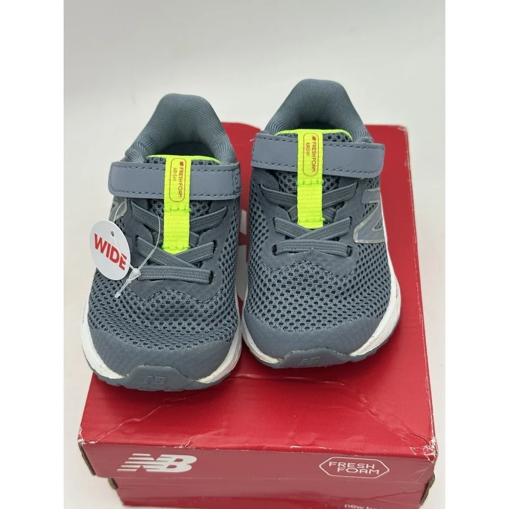 NEW BALANCE Fresh Foam Arishi v4 Bungee Sneaker Baby Infant Shoe Size 2 Wide NEW